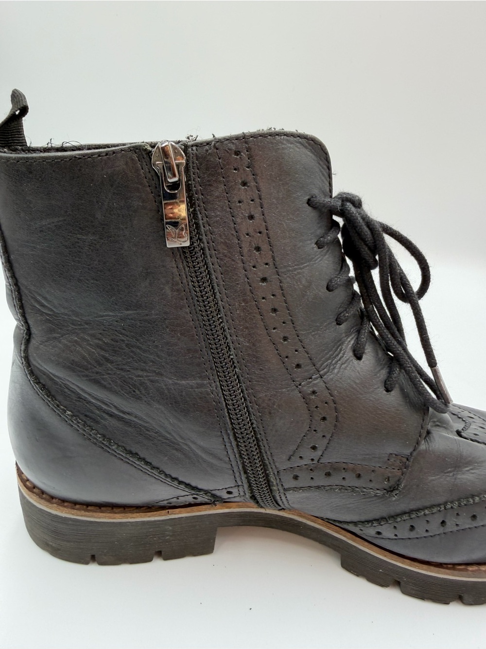 Caprice Leather Wingtip Brogue Boots US 9 EU 40 Dark Academia - Picture 12 of 13